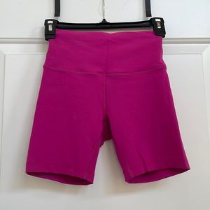 Lululemon Wunder Train Short